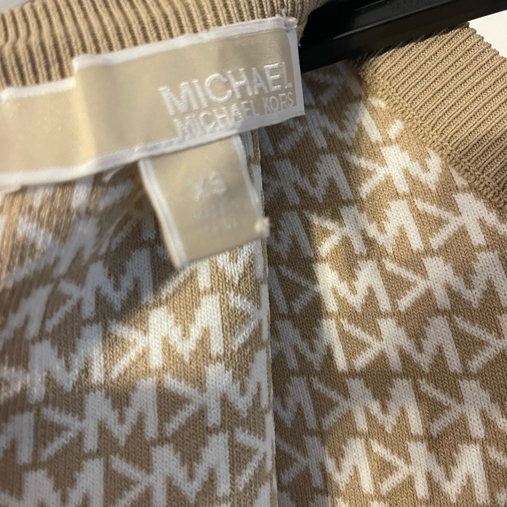 Michael Kors tan and white shorts sleeve dress - Picture 4 of 5